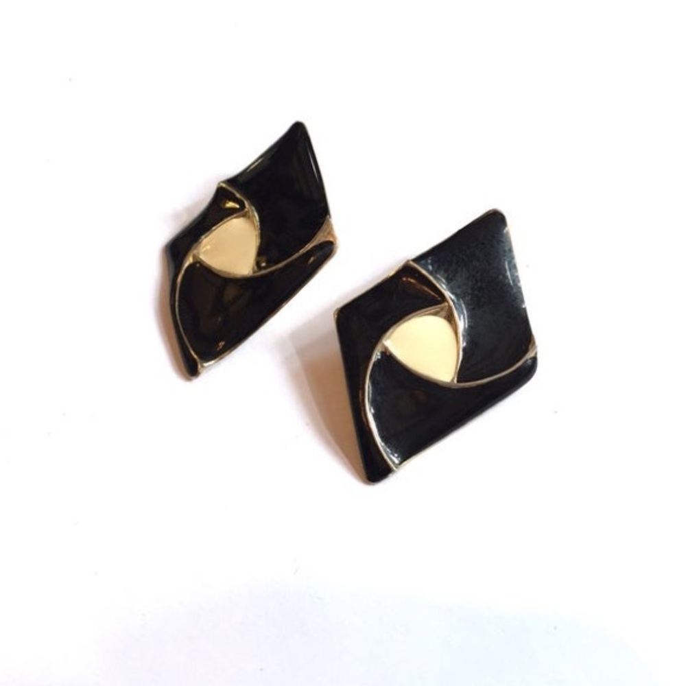 Vintage geometric post statement earrings